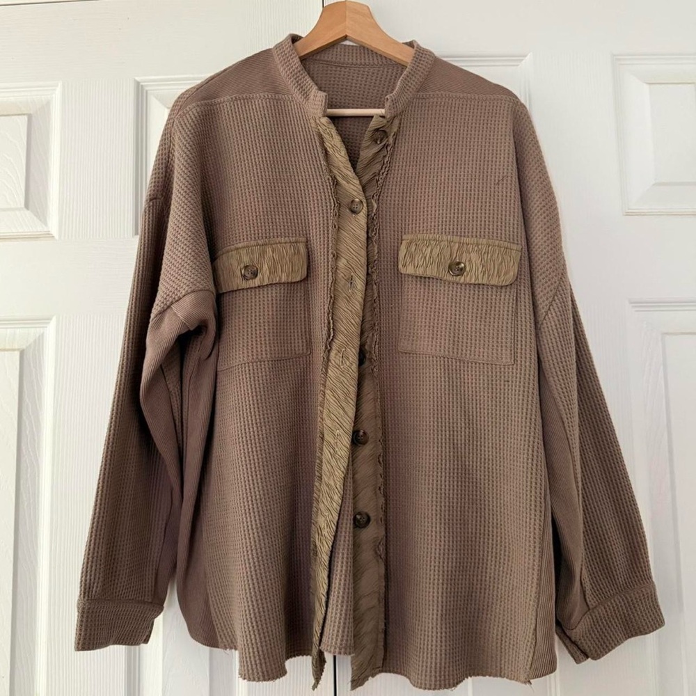 Women’s brown waffle knit shirt